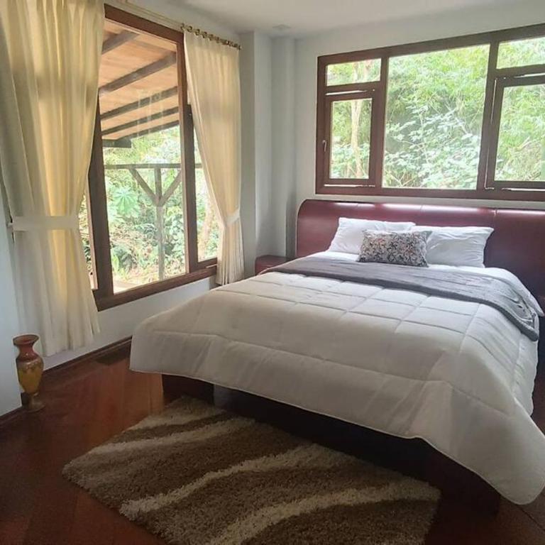Hospedaje Baños de Agua Santa- Vista al Pailón - Villa - 1