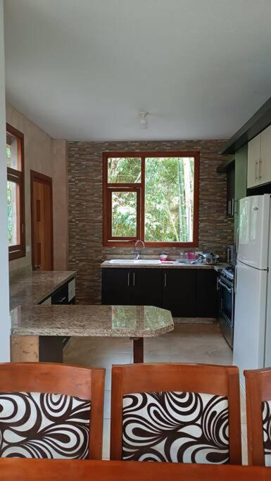 Hospedaje Baños de Agua Santa- Vista al Pailón - Villa - 17