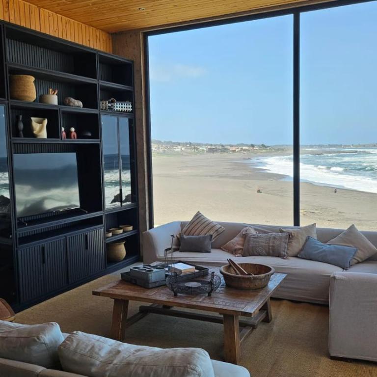 Arriendo Casa unifamiliar Pichilemu Primera línea - Casa de 5 dormitorios - 3
