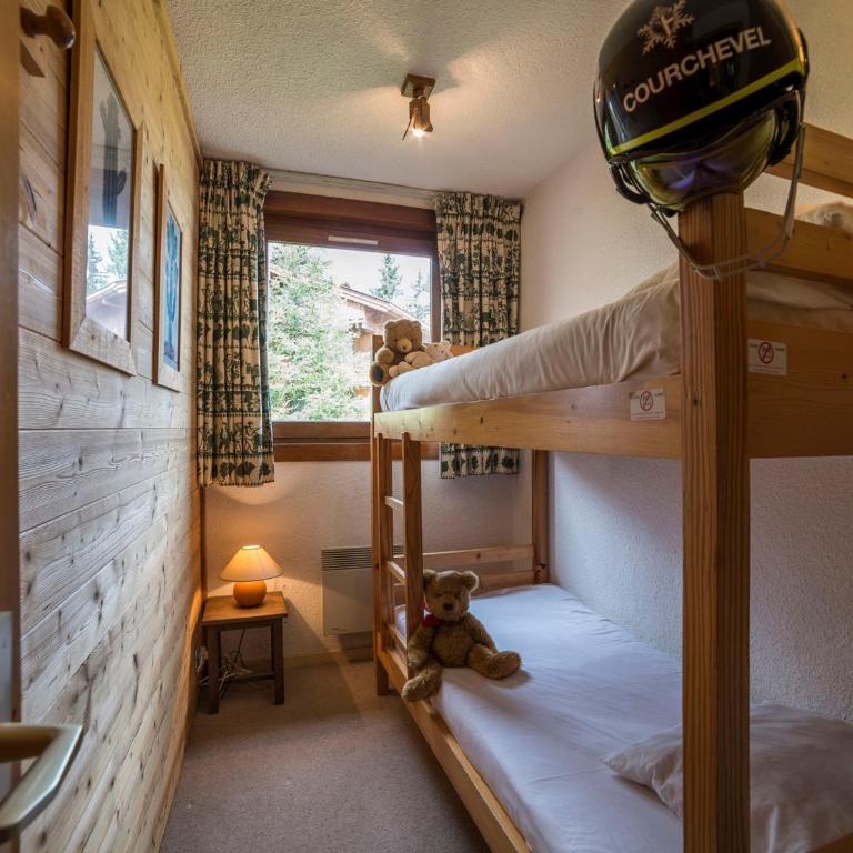 Courchevel 1850 : 3 Pièces, Balcon, Vue, Wifi, Garage - Two-Bedroom Apartment - 2