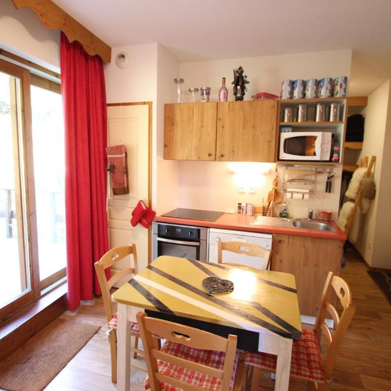 Appartement près des pistes avec terrasse - FR-1-549-144 - Appartement - 2