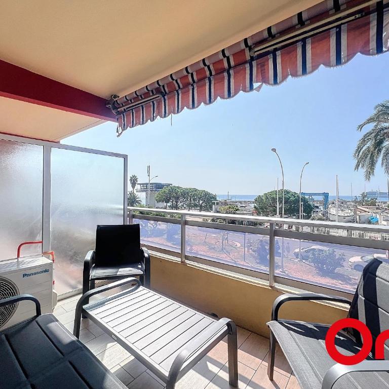 Studio rénové avec terrasse, climatisation et parking à Menton - FR-1-647-42 - Studio - 1
