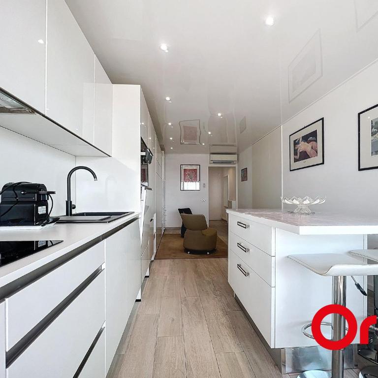 Studio rénové avec terrasse, climatisation et parking à Menton - FR-1-647-42 - Studio - 9