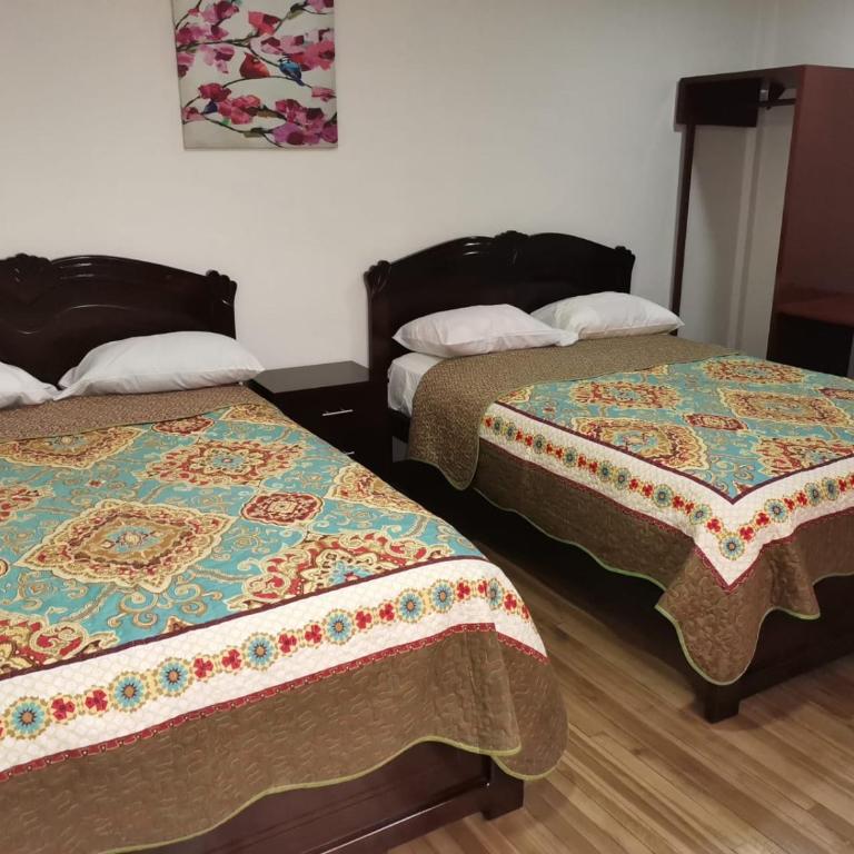 Hostal Palma - Habitación Cuádruple Clásica - 19