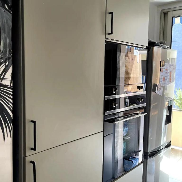 T2 Appartement 55m2 Terrasse 20m2 - à 15min à pied du Centre Ville - Wifi - Air conditioning - Appartement 1 Chambre - 12