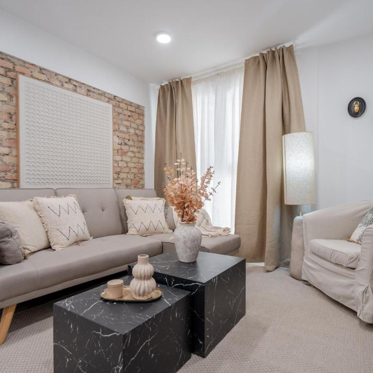 Granada Congress Suites - Two-Bedroom Apartment - 1