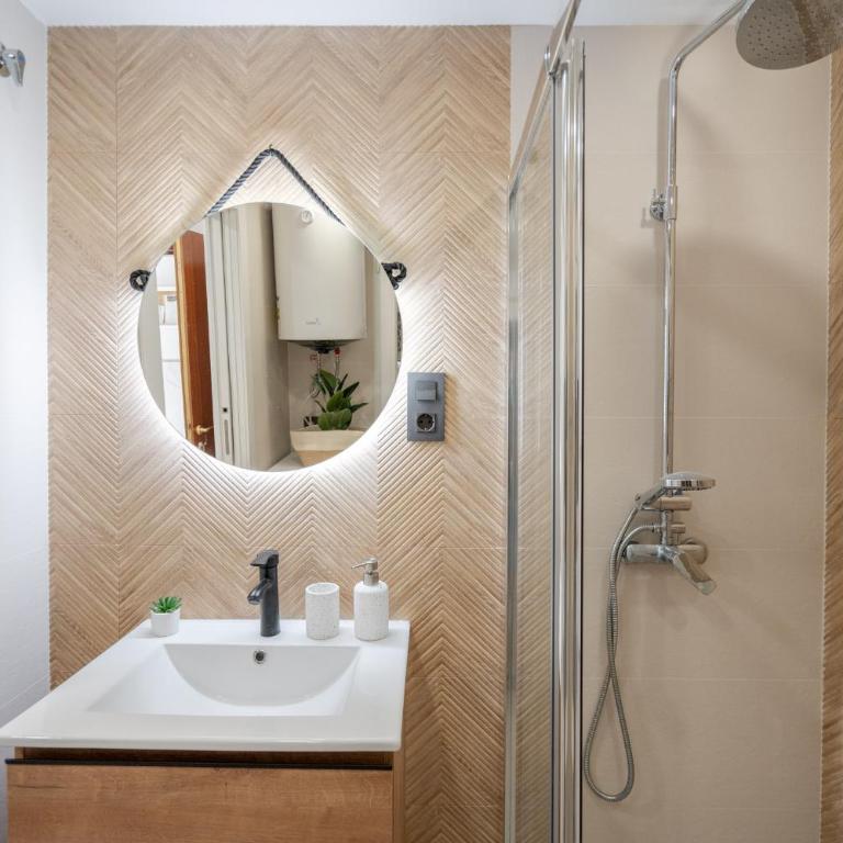 Granada Congress Suites - Two-Bedroom Apartment - 34