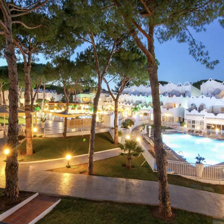 Private 2 Bedroom Flat in VIME La Reserva de Marbella - Apartamento de 2 dormitorios - 65
