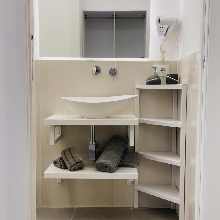 La Corte dei Desideri - Double Room with Extra Bed - 6