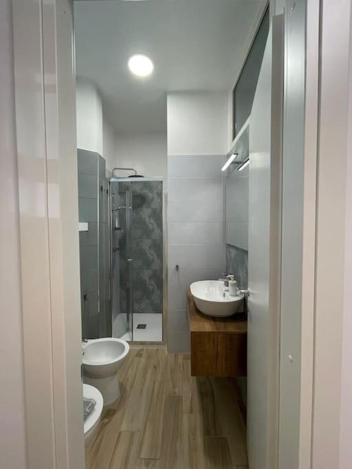 Appartamento Nuovo San Giovanni! - Two-Bedroom Apartment - 24