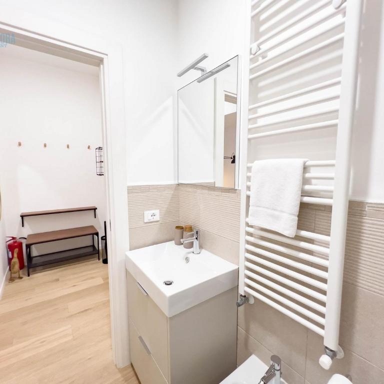 Imbriani 4C Tirabora Short Rent - Appartamento con 1 Camera da Letto - 5