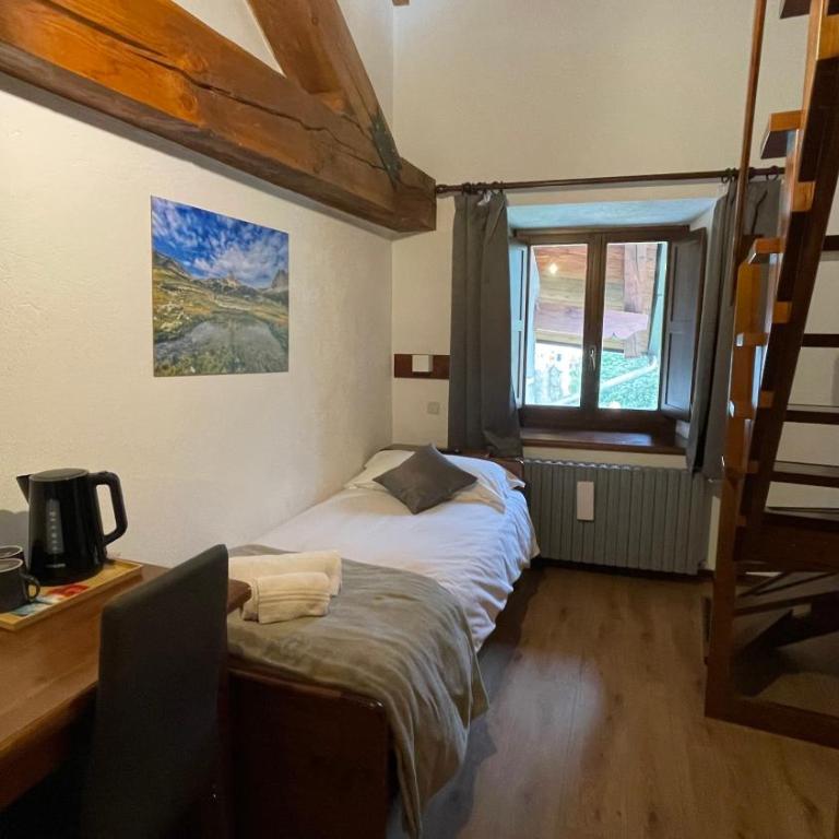 Chalet Bellevue - Camera Doppia con Letti Singoli - 5
