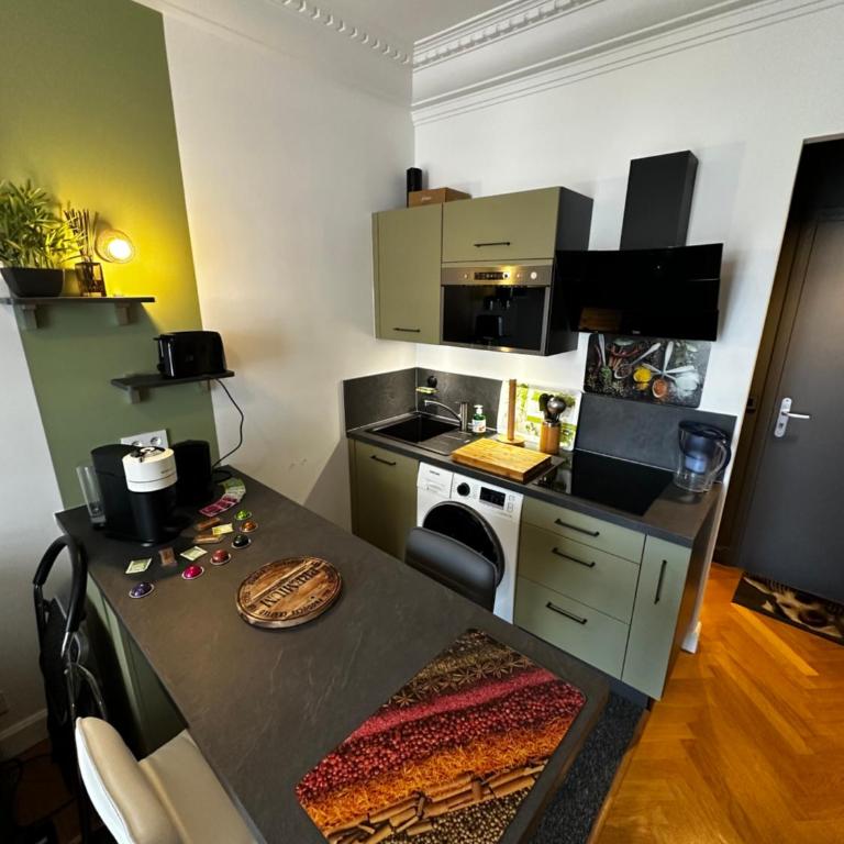 STUDIO NEUF ET PROCHE DES PLAGES DE JUAN LES PINS - One-Bedroom Apartment - 1