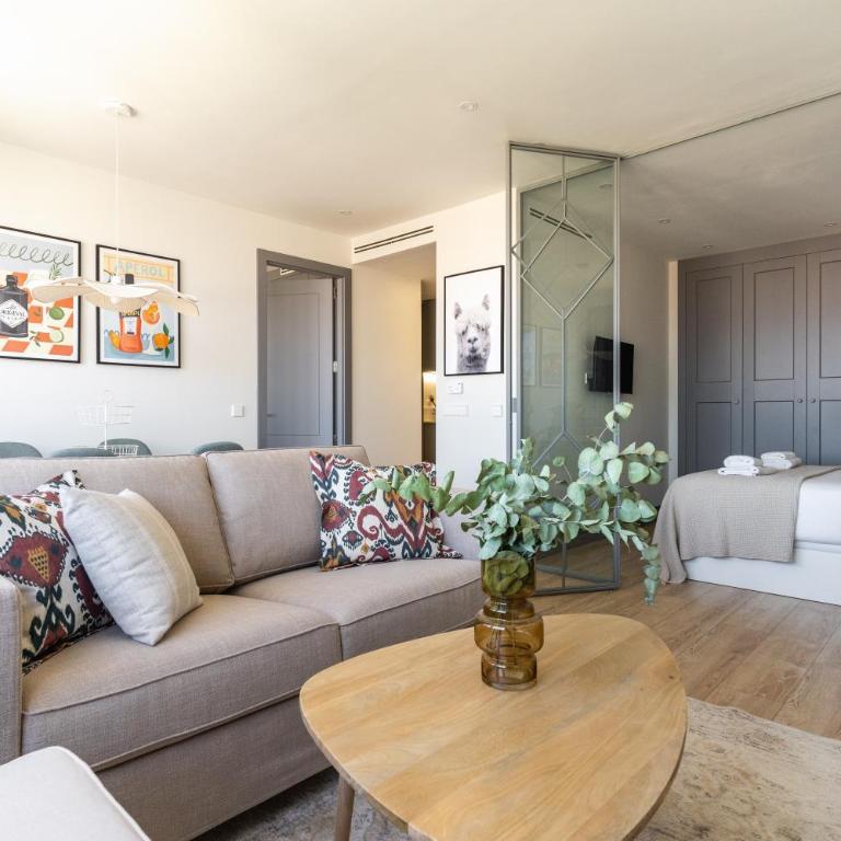 Modern and Bright-2Bedrooms 1Bathroom-Colón - Two-Bedroom Apartment - 31