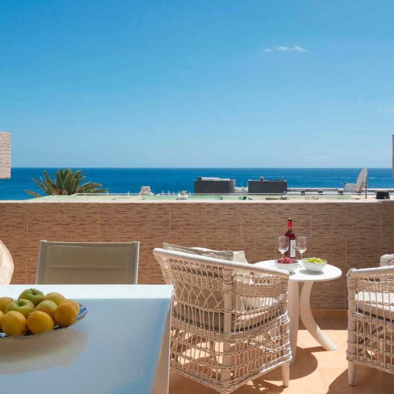 Splendor, piscina, junto a la playa, terraza privada con vistas al mar y preciosos atardecer - Two-Bedroom Apartment - 17
