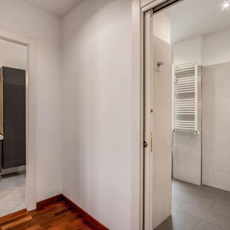Homely - spacious Apt in gianicolo district - Appartamento Standard con 2 Camere da Letto - 35