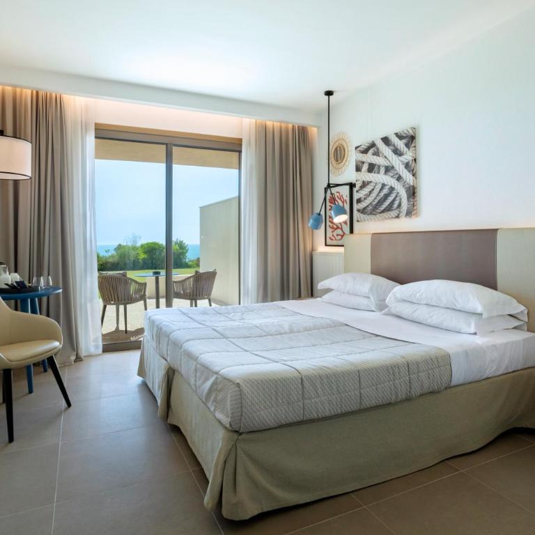 Mangia's Torre Del Barone Resort & SPA - Camera Matrimoniale Classic con Vista Mare - 2