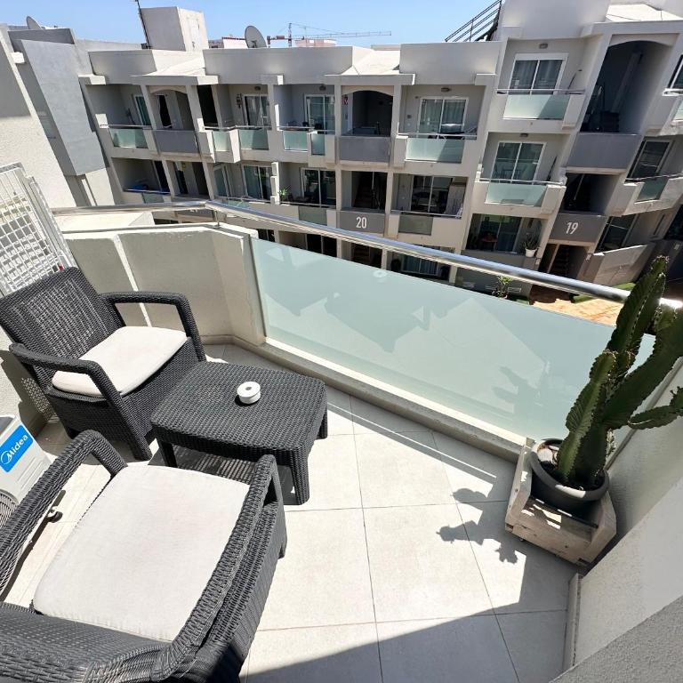 Surfer's view Pool AC WIFI DeskTerrace and Parking - Apartamento - 43