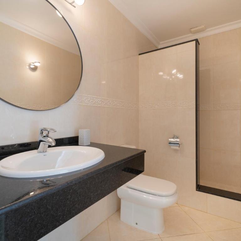 Splendor, piscina, junto a la playa, terraza privada con vistas al mar y preciosos atardecer - Two-Bedroom Apartment - 16