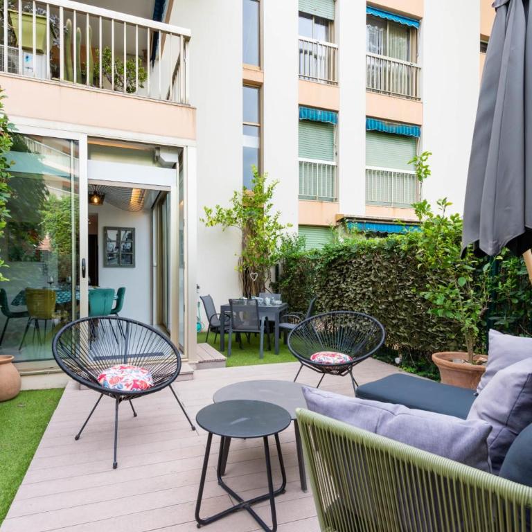 RARE! 2-Br with Pools Beach Access Private Parking - Appartement - 32