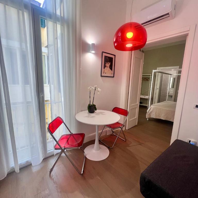 Lion Suite - One-Bedroom Apartment - 1