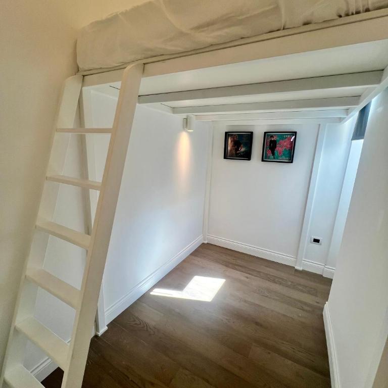 Lion Suite - Maisonette - 24