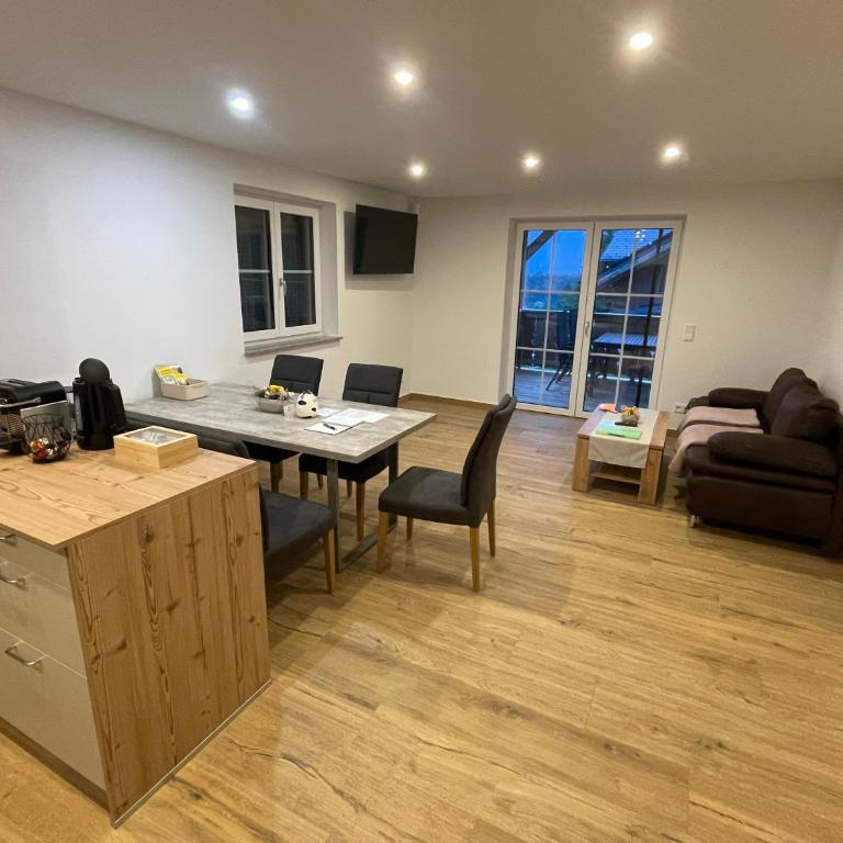 Ferienwohnungen Steindl - One-Bedroom Apartment with Terrace - 8