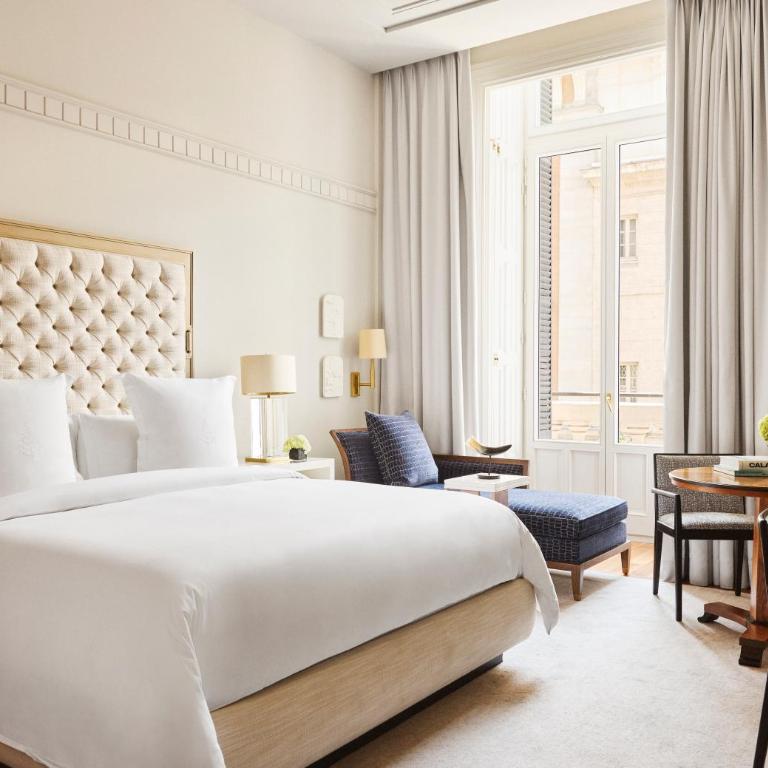 Four Seasons Hotel Madrid - Habitación Deluxe con balcón de tipo Julieta - 2