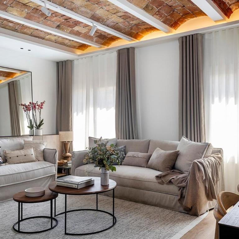 Luxury Apt with King Beds & Central AC in Heart of BCN - Apartment - 13