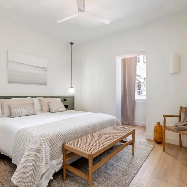 Luxury Apt with King Beds & Central AC in Heart of BCN - Apartment - 20