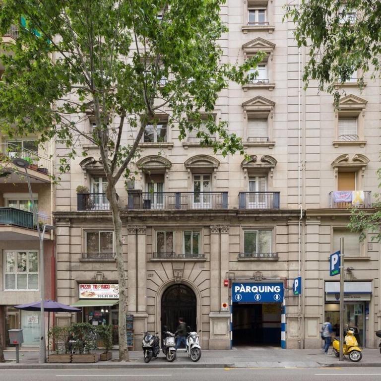 Luxury Apt with King Beds & Central AC in Heart of BCN - Apartment - 39