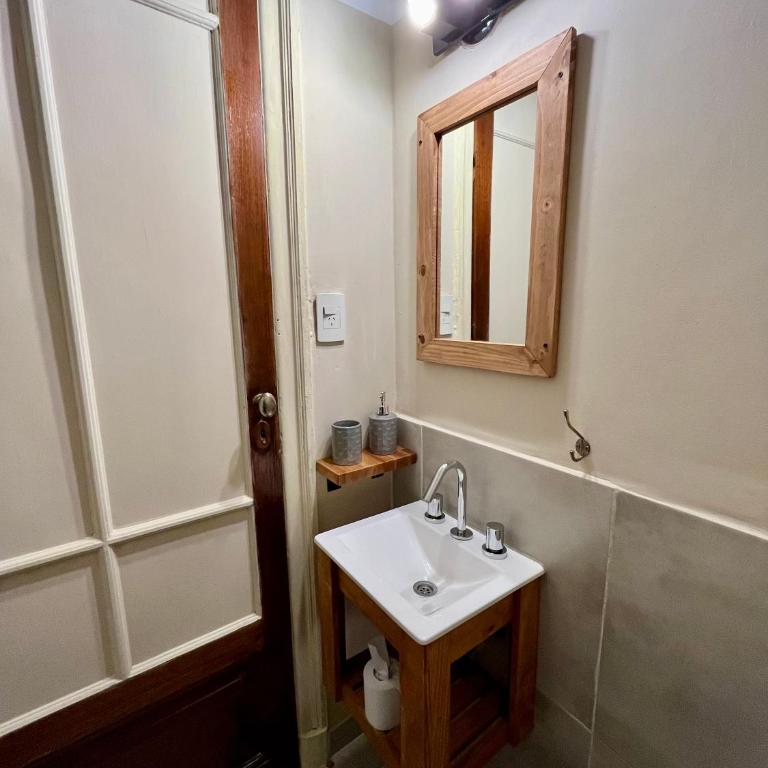 Luminoso y amplio monoambiente en microcentro - Apartamento de 1 dormitorio - 3