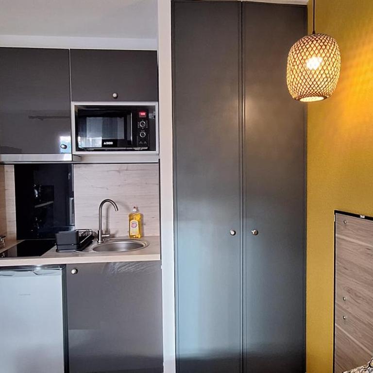 Charmant studio le prestige - Apartamento de 1 dormitorio - 4