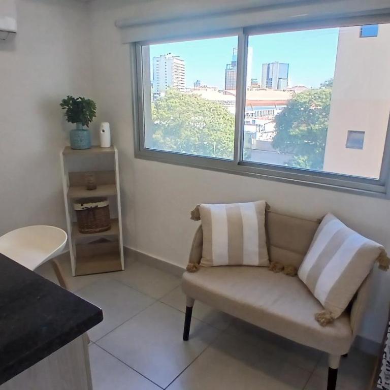 Departamento a pasos del Shopping del Sol - Apartamento de 1 dormitorio - 4