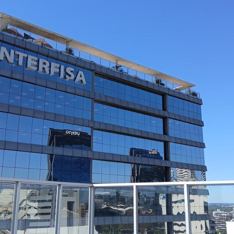 Departamento a pasos del Shopping del Sol - Apartamento de 1 dormitorio - 13