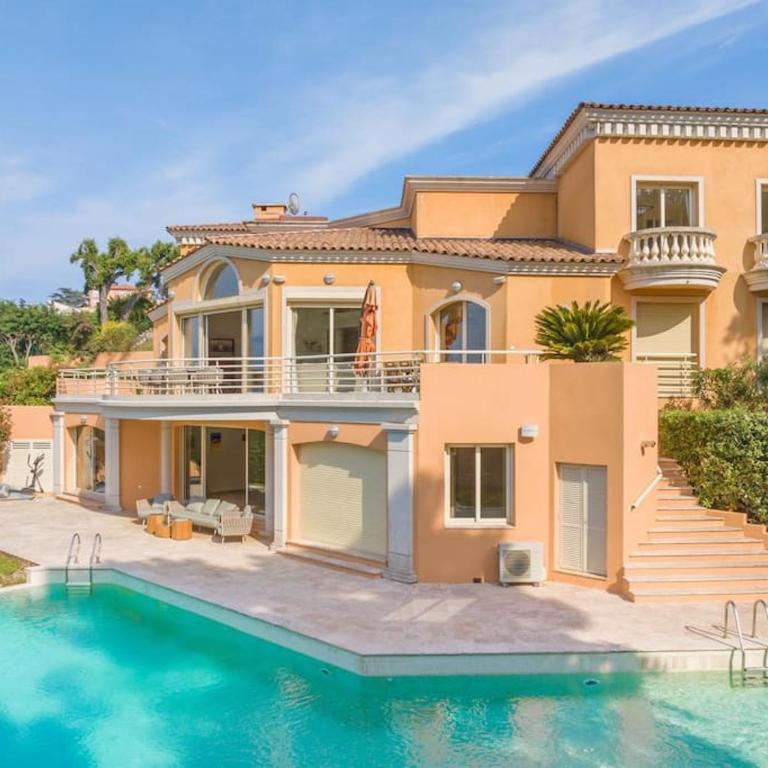 Logement entier villa de luxe avec vue mer - Villa - 36