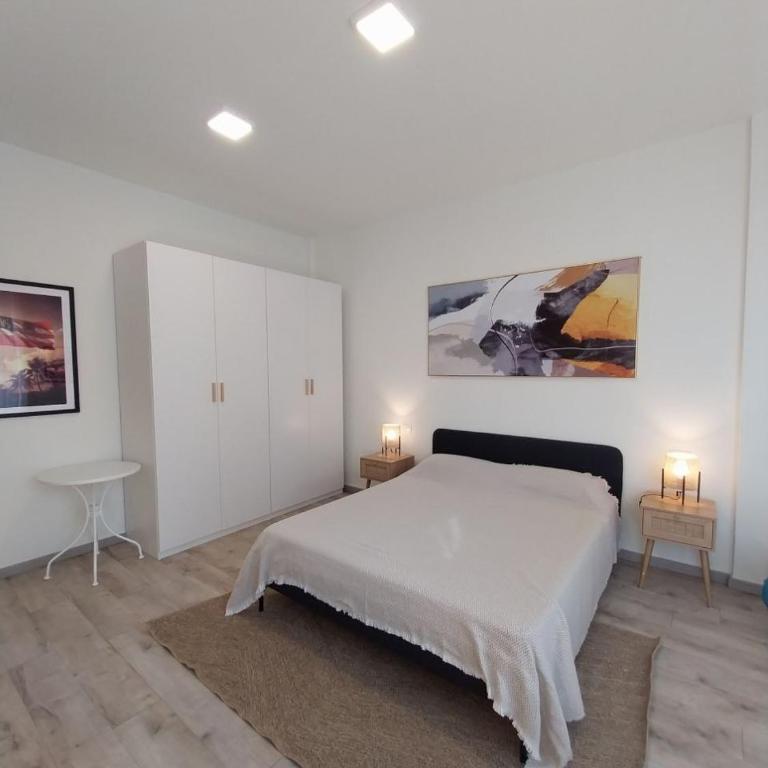 Trilocale Hawaii - Two-Bedroom Apartment - 15