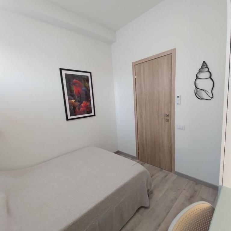 Trilocale Hawaii - Two-Bedroom Apartment - 16