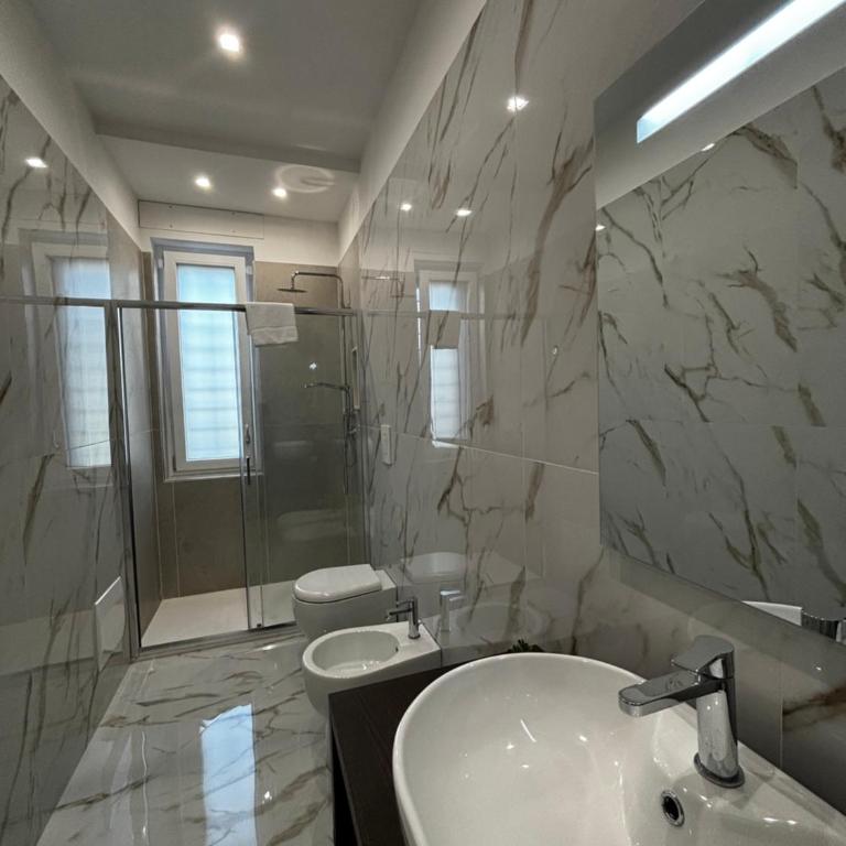 A Casa di Nina Modern House - Appartamento con 1 Camera da Letto e Balcone - 3
