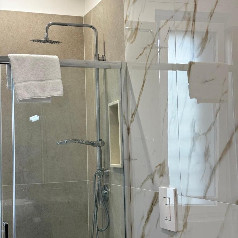A Casa di Nina Modern House - Appartamento con 1 Camera da Letto e Balcone - 13