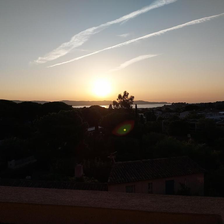Le CosY Appart 44M2 Clim Vue Mer Golfe de Saint Tropez - Apartamento de 1 dormitorio - 4