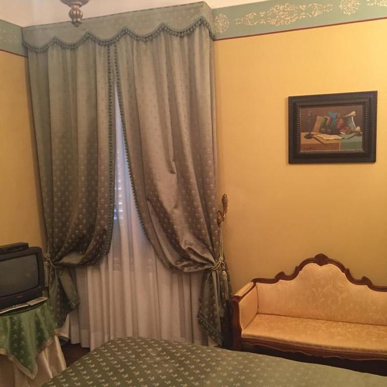 B&B La Porticella - Camera Matrimoniale con Bagno Privato - 3
