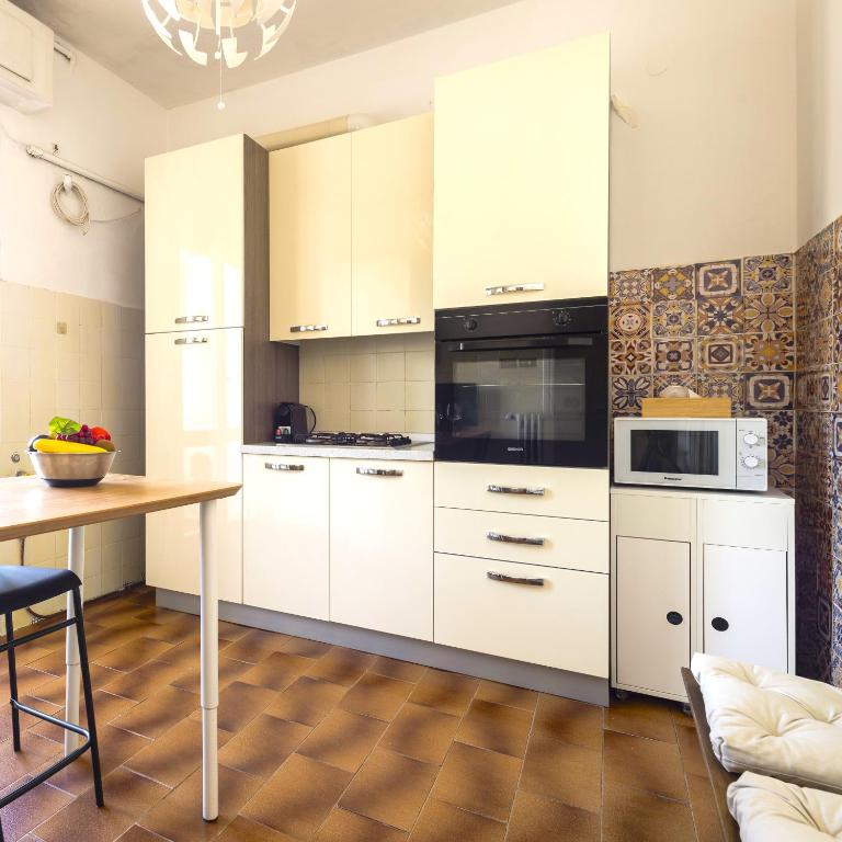 Hostly-Ai Due Passi Apartment - Appartamento con 2 Camere da Letto - 18