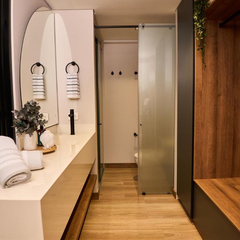 HYPE STATES Cali - Suite con cama grande - 5