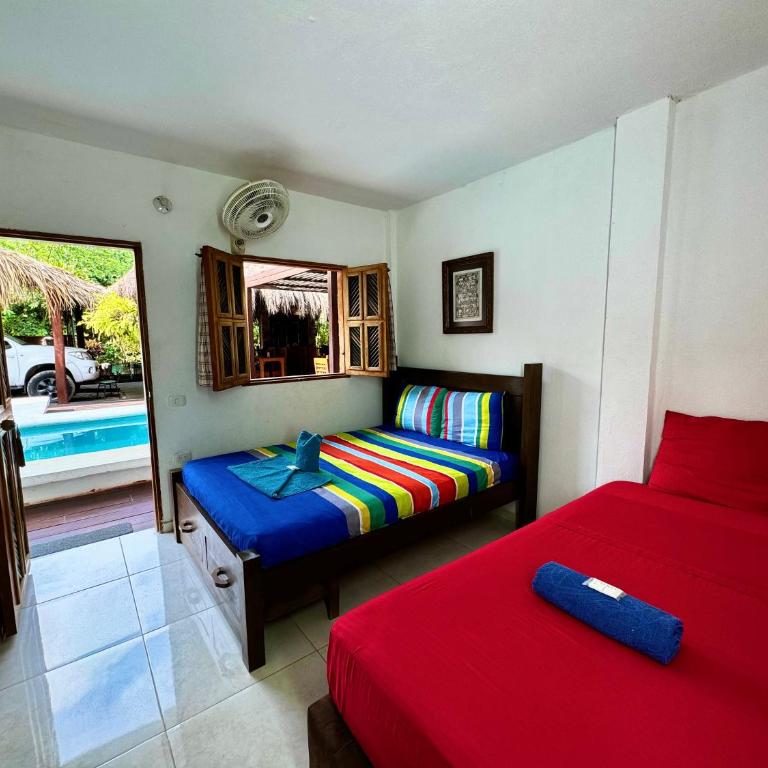 Hostal Nibuni Palomino - Habitación Triple Confort - 3