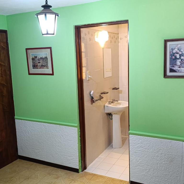Cabañas Puerta del Sol - San Marcos Sierras - Habitación Doble con baño privado - 2 camas - 4