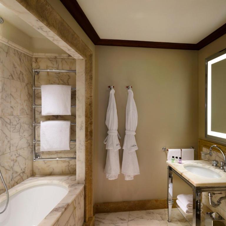 Hotel L'Orologio Firenze - WTB Hotels - Camera Matrimoniale Superior - 1