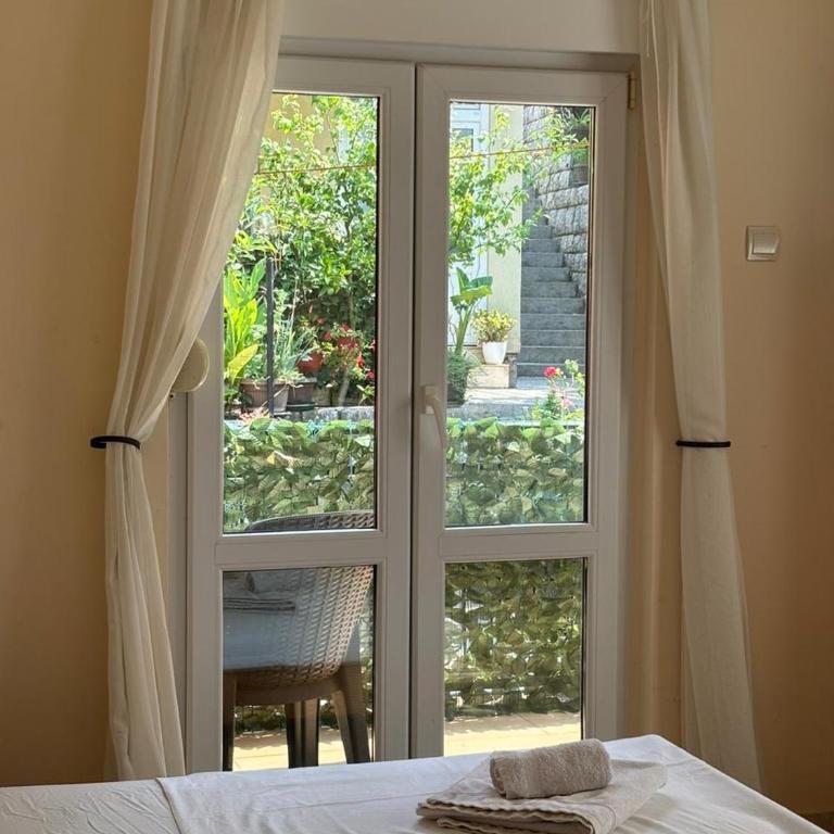 Studio on the coast, with a view of the sunrise,free we-fi - Apartman sa 1 Spavaćom Sobom - 2