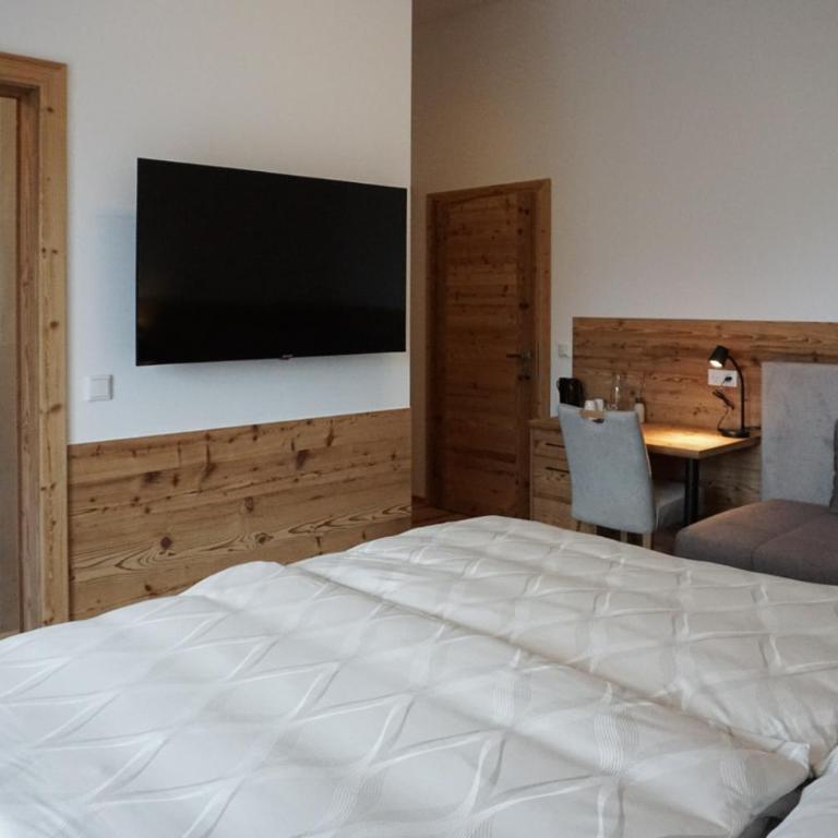 Gut Mitterlehen - Habitación Doble Deluxe con balcón - 23