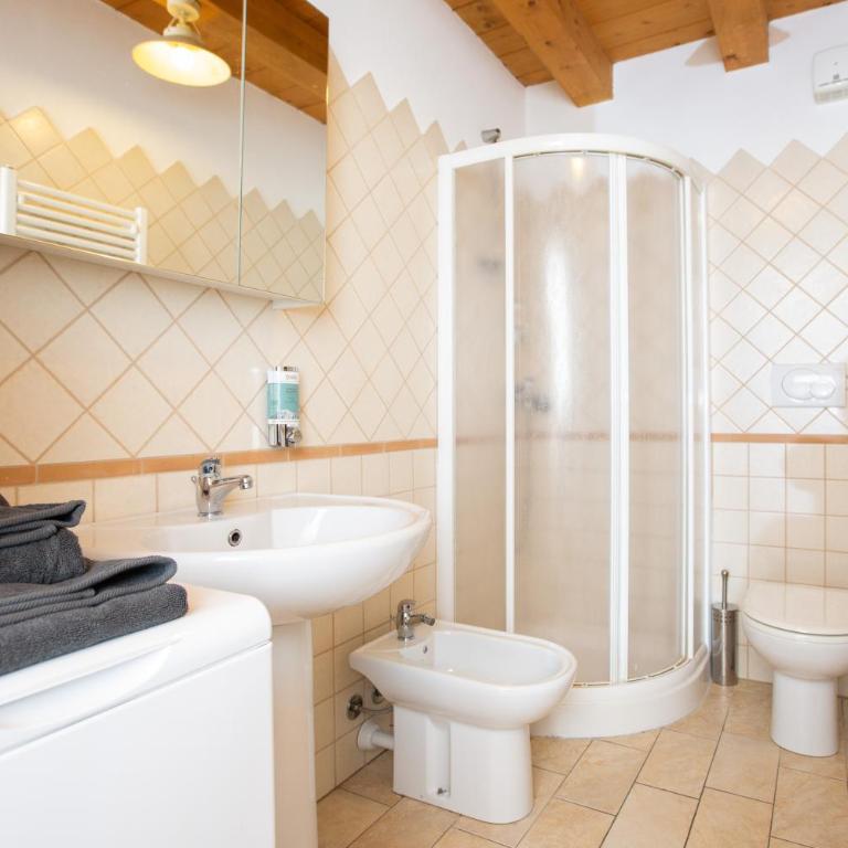 Inn Aosta Apartments - One-Bedroom Apartment with Balcony - 5